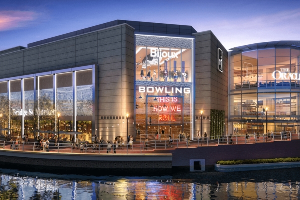 mm commercial decorating in Reading, Berkshire - The Oracle Mall